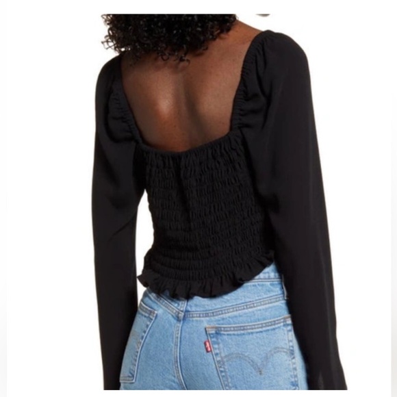 NWT Drape Neck Long Sleeve Black Crop Top - Picture 3 of 6